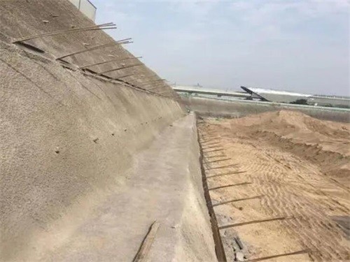思茅河道边坡加固
